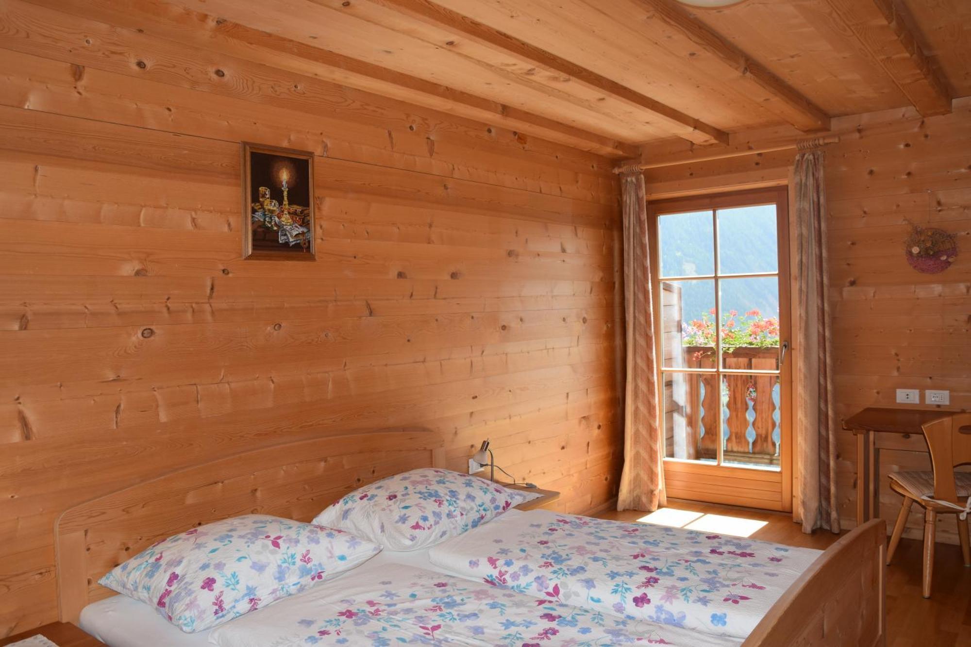 Ortlerhof Im Ultental - Urlaub Auf Dem Bauernhof 外观 照片